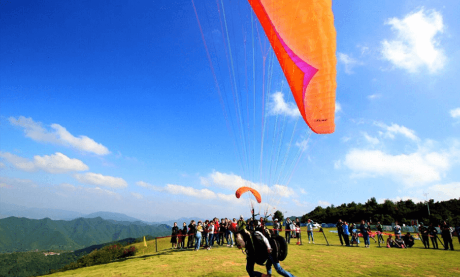 三日游路線二：方特-竇圌山—李白紀(jì)念館—青蓮詩(shī)歌小鎮(zhèn)—青龍峽漂流
