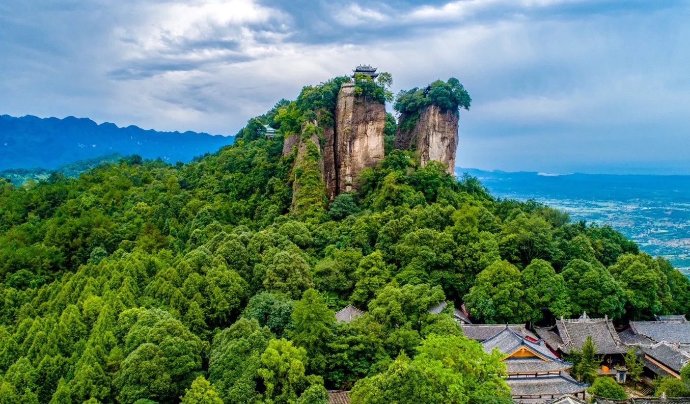 畢業(yè)旅行，親子避暑，盛夏狂歡，在這里告別炎熱，享受21.7℃的夏天！